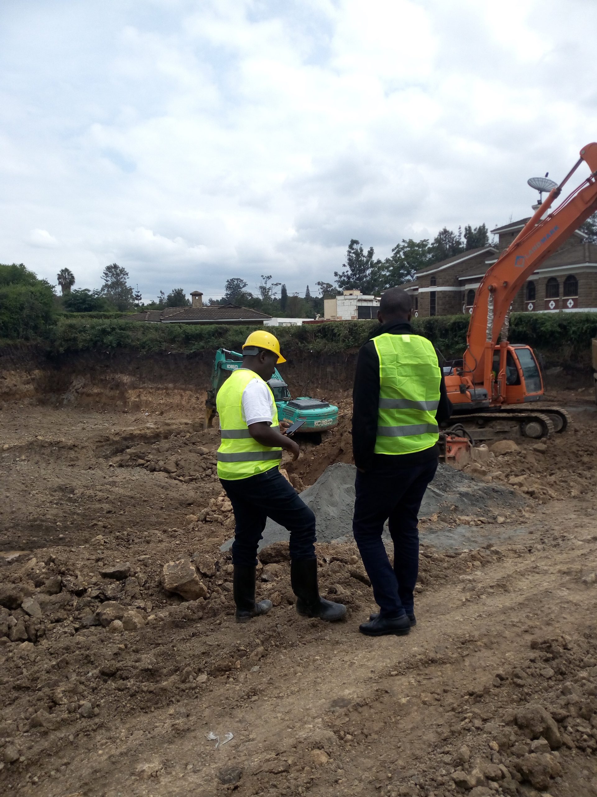CISARK engineers consulting on site.
